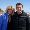 Emmanuel Macron, candidat à l'élection présidentielle pour son mouvement "En Marche!" et sa femme Brigitte Macron (Trogneux) dans la station de ski Grand Tourmalet (La Mongie / Barèges), France, le 12 avril 2017. © Dominique Jacovides/Bestimage