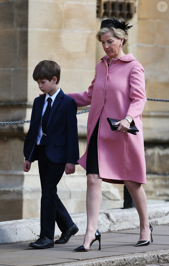 La comtesse Sophie de Wessex avec son fils James, vicomte Severn - La famille royale britannique assiste à la messe de Pâques à la chapelle Saint-Georges de Windsor, le 16 avril 2017
