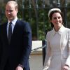 Catherine Kate Middleton, la duchesse de Cambridge et son mari le prince William, duc de Cambridge - La famille royale britannique assiste à la messe de Pâques à la chapelle Saint-Georges de Windsor, le 16 avril 2017