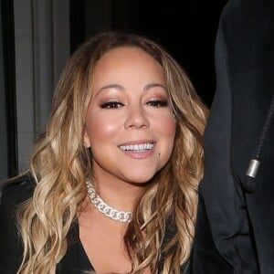 Mariah Carey sortant du Catch restaurant à West Hollywood, le 24 mars 2017.