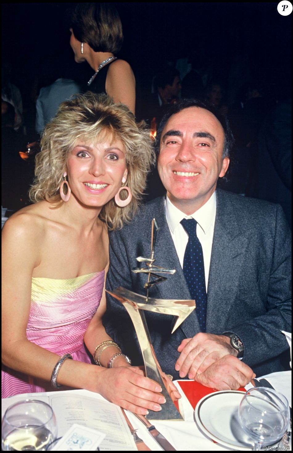 Evelyne Dhéliat et son mari Philippe. Octobre 1985. Purepeople Evelyne Dhéliat et son mari Philippe. Octobre 1985. Purepeople