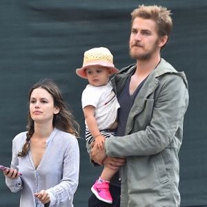 Hayden Christensen et Rachel Bilson avec leur fille Briar Rose à New York le 20 juillet 2016.