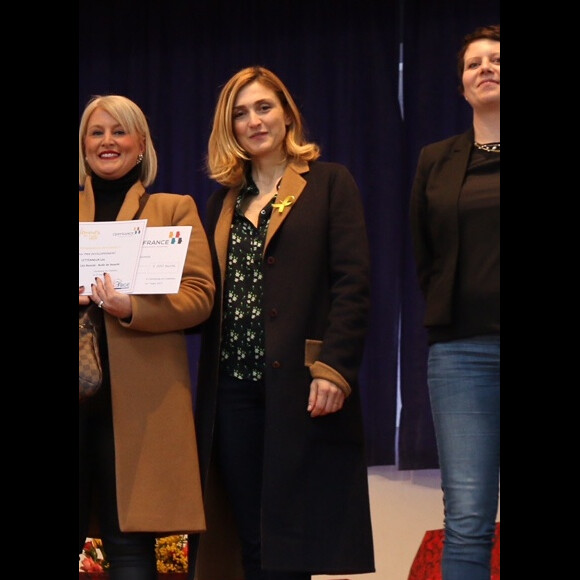 Exclusif - Julie Gayet marraine du 1er forum "Femmes entrepreneurs du Cotentin" à Cherbourg, France, le 7 mars 2017. © Celia Caradec/La Manche Libre/Bestimage