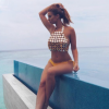 Ferne McCann lors d'un séjour aux Maldives avec son compagnon Arthur Collins, photo Instagram. La starlette de la télé anglaise, ex-figure de TOWIE, a supprimé de son compte toutes les photos d'Arthur après que celui-ci a été accusé dans l'attaque à l'acide perpétrée au club Mangle dans l'est de Londres dans la nuit du 16 au 17 avril 2017.
