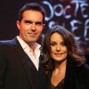 Maxime Chattam et sa femme Faustine Bollaert - Débat avec Stephen King au Grand Rex à Paris. Novembre 2013.