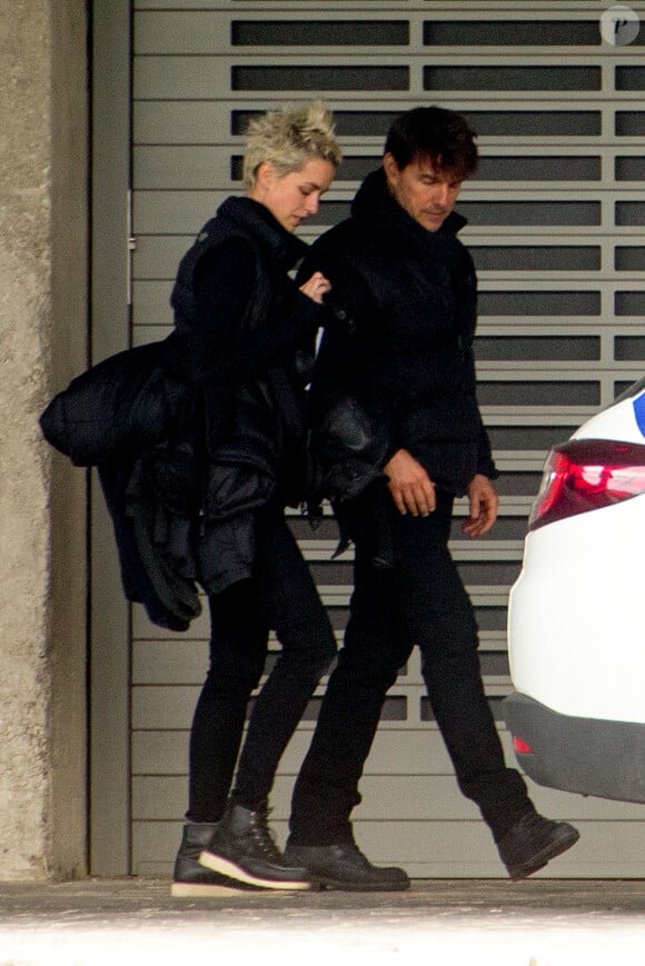 Tom Cruise sur le tournage d'une scène de Mission Impossible 6 quai Austerlitz à Paris, France, le 23 avril 2017.