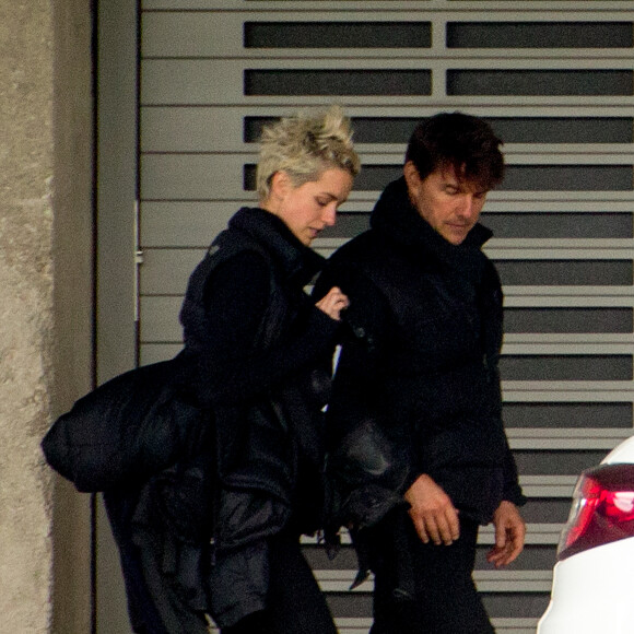 Tom Cruise sur le tournage d'une scène de Mission Impossible 6 quai Austerlitz à Paris, France, le 23 avril 2017.