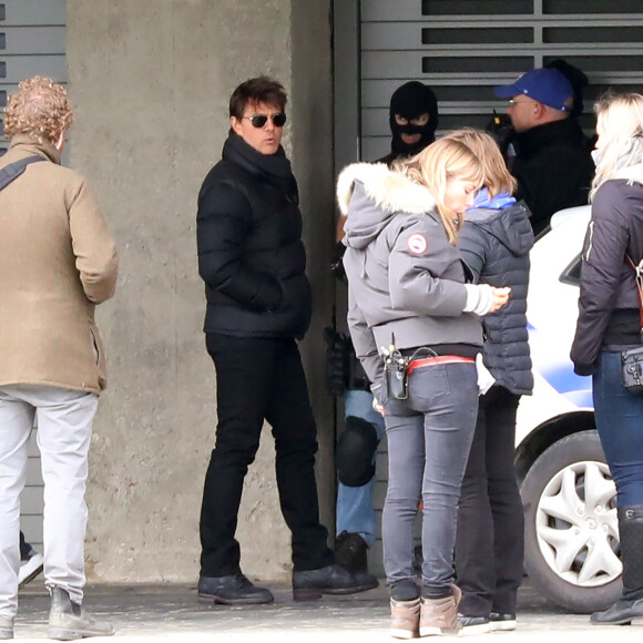 Tom Cruise sur le tournage d'une scène de Mission Impossible 6 quai Austerlitz à Paris le 23 avril 2017.