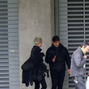 Tom Cruise sur le tournage d'une scène de Mission Impossible 6 quai Austerlitz à Paris le 23 avril 2017.