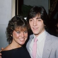 Mort d'Erin Moran : Son frère menace après les propos sordides de Scott Baio