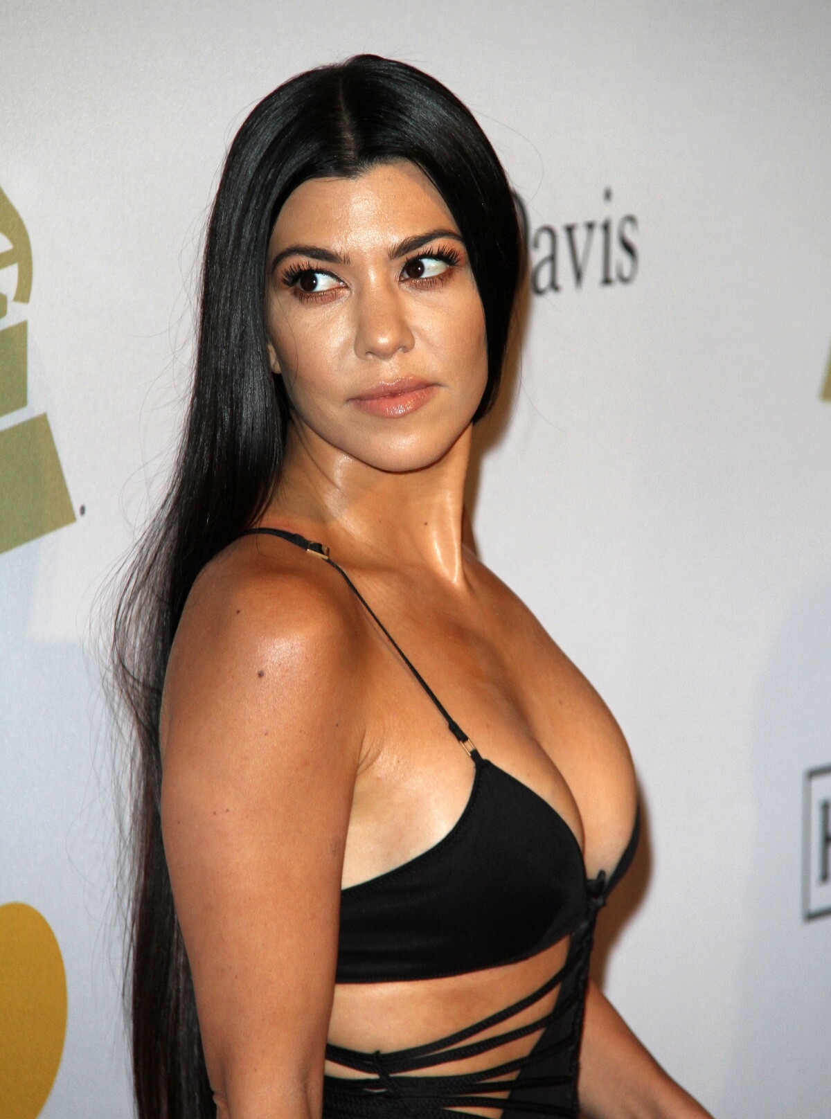 Kourtney Kardashian hors de contrôle au Mexique : nue dans la piscine ? -  Purepeople