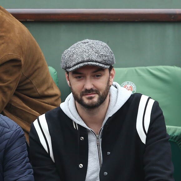 Cyril Lignac dans les tribunes de la finale homme des internationaux de France de Roland Garros à Paris le 5 juin 2016. © Moreau-Jacovides / Bestimage