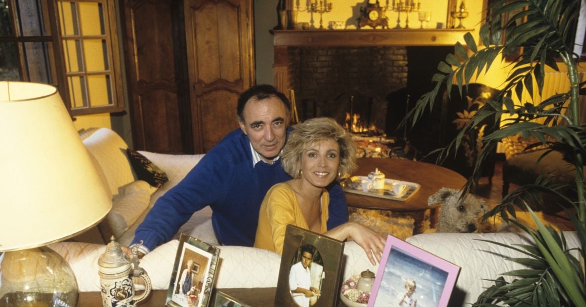 Qui Est Le Mari De Philippe Corbé Evelyne Dhéliat et son mari Philippe chez eux en 1990 - Purepeople