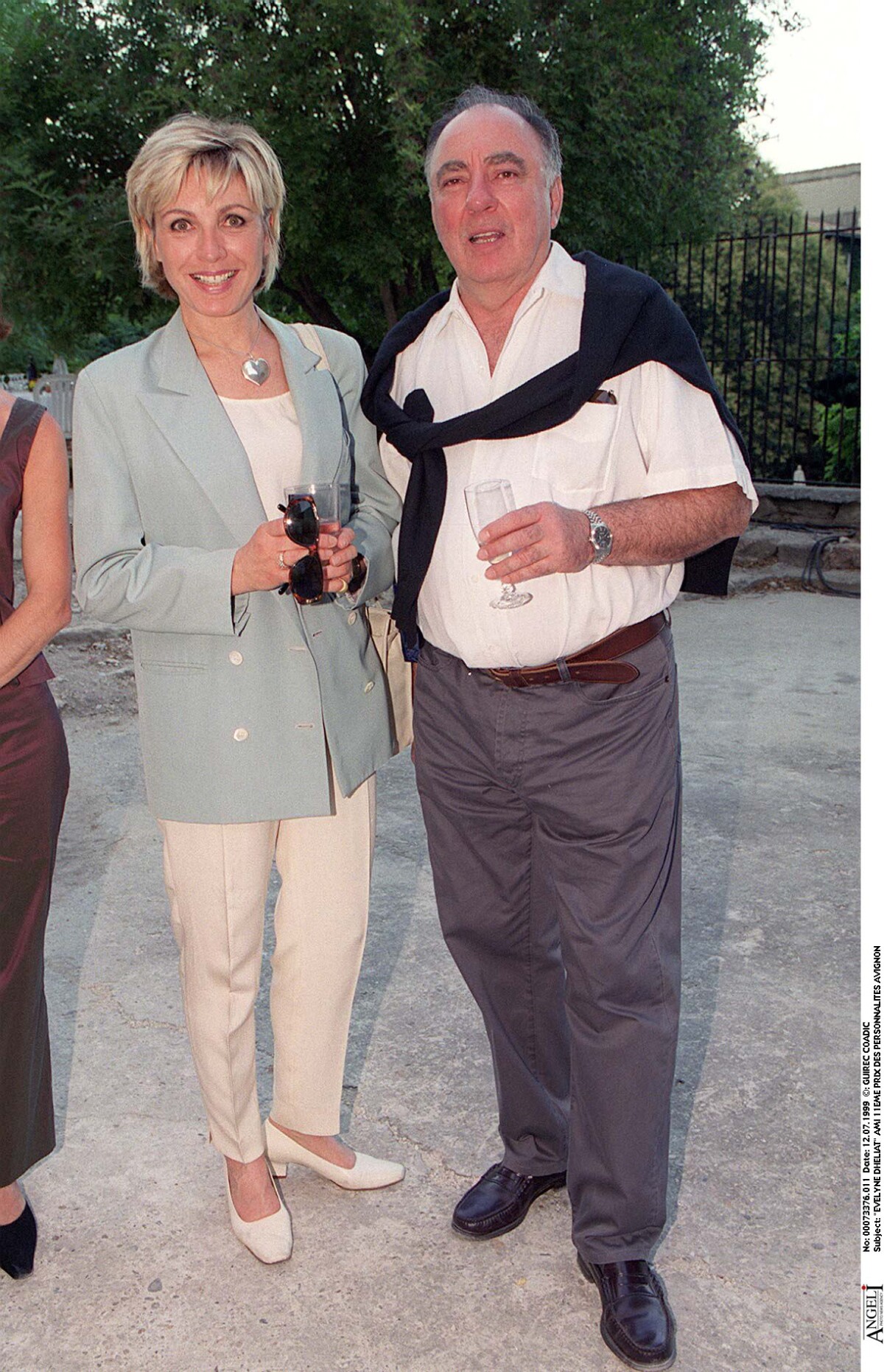 Photo Evelyne Dhéliat et son mari Philippe en 1999 à Avignon Purepeople