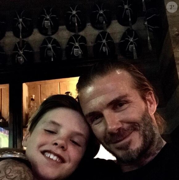 Cruz Beckham souhaite un joyeux anniversaire à son père, David Beckham le 2 mai 2017.