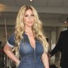 Kim Zolciak et son mari Kroy Biermann arrivent à l'aéroport de Los Angeles (LAX), le 6 décembre 2016. © CPA/Bestimage