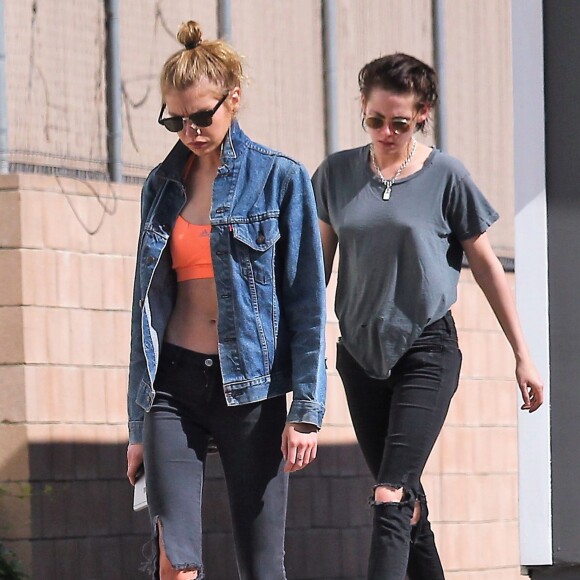 Exclusif - Kristen Stewart et Stella Maxwell à Los Angeles. Le 14 février 2017.