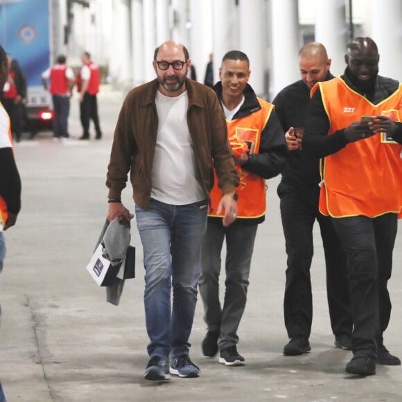 Kad Merad assiste au match de football Bordeaux/ Marseille au stade de Bordeaux le 14 Mai 2107. © Patrick Bernard-Quentin Salinier/ Bestimage