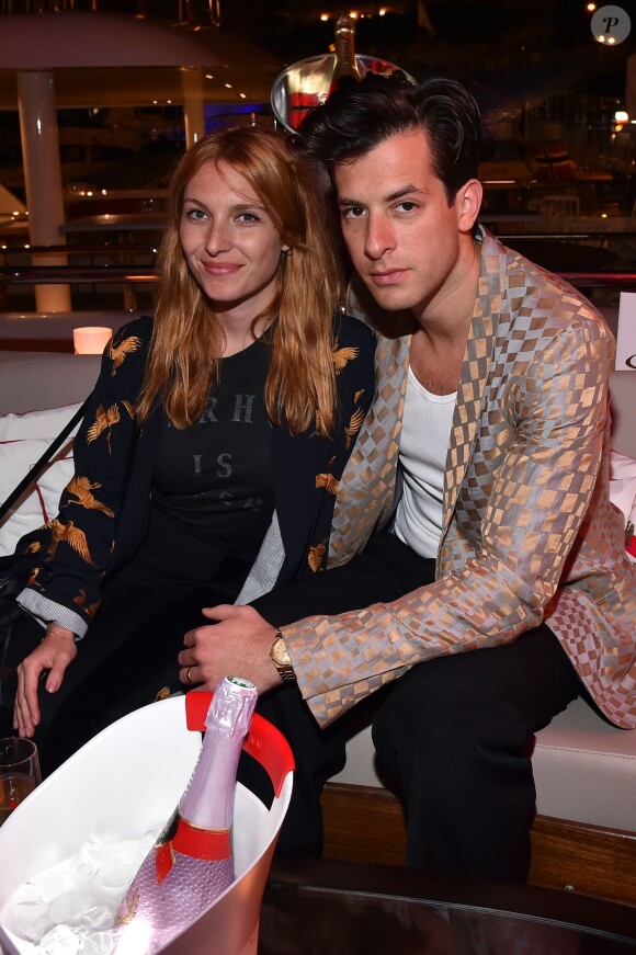 Exclusif - Le DJ, producteur et compositeur anglais Mark Ronson et son épouse Joséphine de La Baume à la soirée sur le bateau de la marque de champagne Mumm lors du Grand Prix de Formule 1 de Monaco 2015 à Monte-Carlo, le 23 mai 2015.
