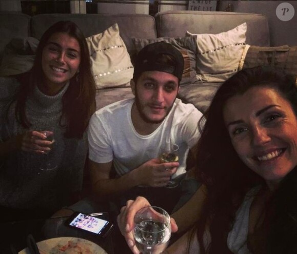 Mathilde, Bastien et Manuella posent sur Instagram, 2017