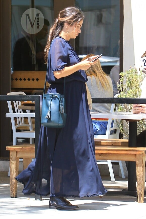 Exclusif - Nikki Reed, enceinte, est allée déjeuner au restaurant M Cafe à Beverly Hills. Le 16 mai 2017.