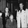 Roger Moore avec sa femme Luise et leurs fils en 1975