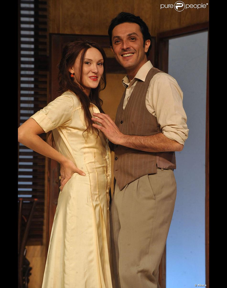 Le Facteur Sonne Toujours Deux Fois Scène Cuisine Laura Presgurvic et Oliver Sitruk au théâtre des Mathurins (Paris) pour