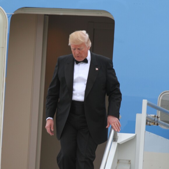 Le président américain Donald Trump arrive à l'aéroport de JFK à bord de Air Force One. New York, le 4 mai 2017. © Bruce Cotler/Globe Photos via Zuma Press/Bestimage