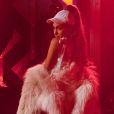 Ariana Grande en concert sur la scène du Allstate Arena à Rosemont, le 14 décembre 2016. © Daniel DeSlover via Zuma Press/Bestimage