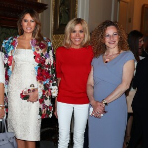 Malgorzata Tusk, la femme de D. Tusk (Président du conseil Européen), Akie Abe, la femme du premier ministre Japonais S. Abe, Emanuela Mauro, femme du premier ministre italien P.Gentiloni, , Mélania Trump ( femme du président américain D.Trump), Brigitte Macron (Trogneux) femme du président français E.Macron et Amanda Succi (compagne du maire de Catane E. Bianco) - Visite des conjoints des chefs d'États du G7 à la mairie de Catane en Sicile le 26 mai 2017 © Sébastien Valiela / Bestimage