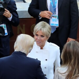 Brigitte Macron (Trogneux) salue le président américain Donald Trump et sa femme Mélania Trump - Concert au théâtre grec de Taormine dans le cadre du sommet du G7 en Sicile le 26 mai 2017 © Sébastien Valiela / Bestimage