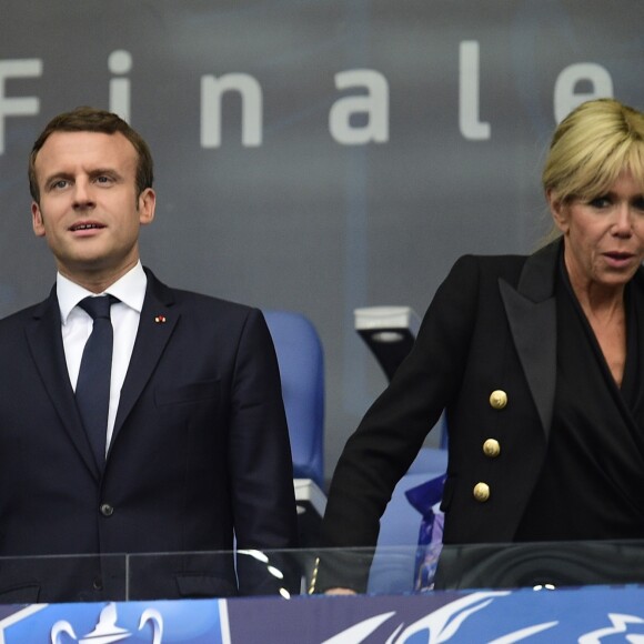 Le président Emmanuel Macron et sa femme Brigitte Macron (Trogneux) - Finale de la coupe de France de football entre le PSG et Angers ( Victoire du PSG 1-0) au Stade de France, saint-Denis le 27 mai 2017