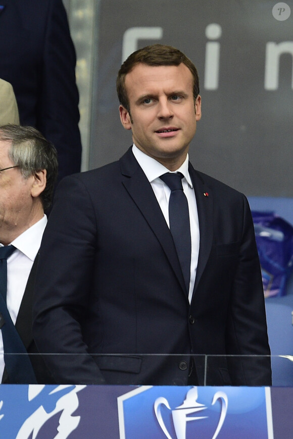 Emmanuel Macron - Finale de la coupe de France de football entre le PSG et Angers ( Victoire du PSG 1-0) au Stade de France, saint-Denis le 27 mai 2017  Final of the French Football Cup between PSG and Angers ( PSG won 1-0) at Stade de France, Saint-Denis on 27/05/201727/05/2017 - Saint-Denus