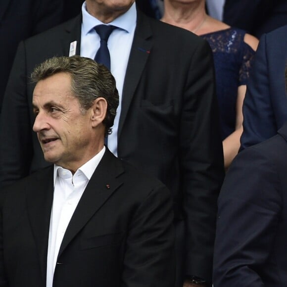 Le président Emmanuel Macron et Nicolas Sarkozy - Finale de la coupe de France de football entre le PSG et Angers ( Victoire du PSG 1-0) au Stade de France, saint-Denis le 27 mai 2017