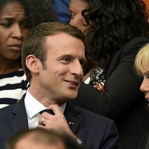 Le président Emmanuel Macron et Brigitte Macron (Trogneux) - Finale de la coupe de France de football entre le PSG et Angers ( Victoire du PSG 1-0) au Stade de France, saint-Denis le 27 mai 2017