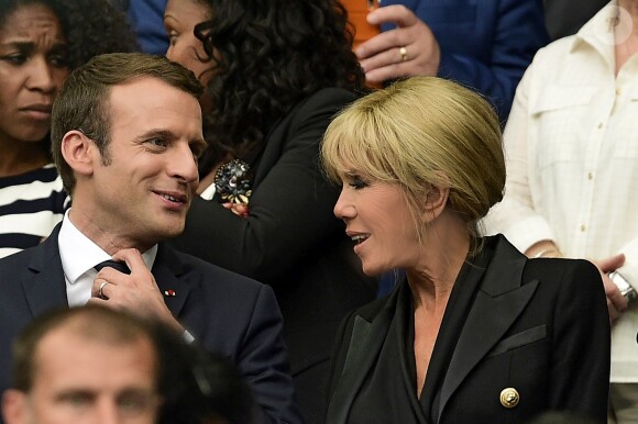 Le président Emmanuel Macron et Brigitte Macron (Trogneux) - Finale de la coupe de France de football entre le PSG et Angers ( Victoire du PSG 1-0) au Stade de France, saint-Denis le 27 mai 2017