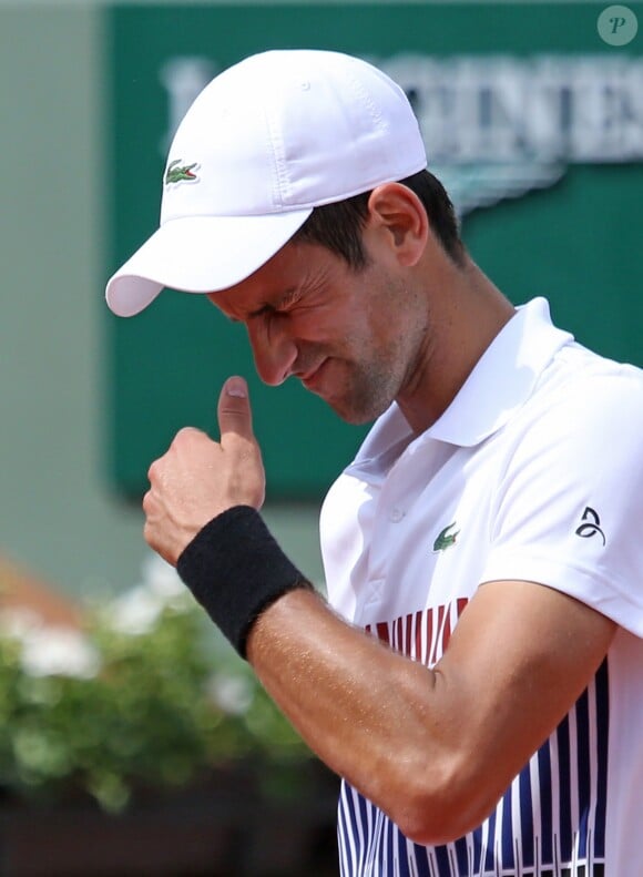 Novak Djokovic lors de son match contre Joao Sousa pour le second tour de Roland-Garros, le 31 mai 2017.