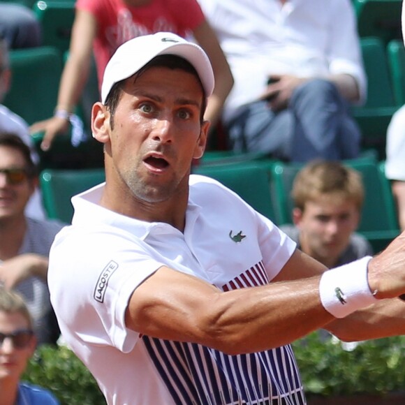 Novak Djokovic lors de son match contre Joao Sousa pour le second tour de Roland-Garros, le 31 mai 2017.