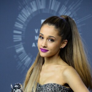 Ariana Grande à la Cérémonie des MTV Video Music Awards à Inglewood, le 24 aout 2014.
