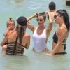 Kourtney Kardashian profite d'un après-midi ensoleillé avec son fils Reign Aston et son amie Larsa Pippen à Miami, le 11 juin 2017.