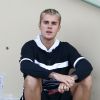 Exclusif - Justin Bieber arrive en compagnie d'un groupe d’amis en jet privé à l’aéroport de Miami, le 16 avril 2017.