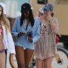 Exclusif - Sasha Obama, la fille du président Barack Obama, passe l'après-midi à la plage à Miami avec des amis le 14 janvier 2017.
