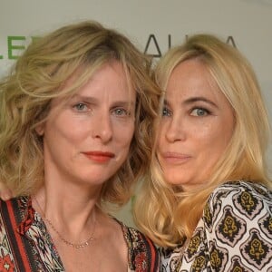 Karin Viard et Emmanuelle Béart - Lancement du nouveau parfum "Aura" de Thierry Mugler à l'hôtel Salomon de Rothschild, Paris le 15 juin 2017. © Veeren/Bestimage