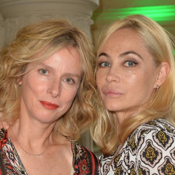 Karin Viard et Emmanuelle Béart - Lancement du nouveau parfum "Aura" de Thierry Mugler à l'hôtel Salomon de Rothschild, Paris le 15 juin 2017. © Veeren/Bestimage