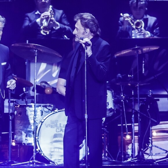 Exclusif - Eddy Mitchell, Johnny Hallyday et Jacques Dutronc - Premier concert "Les Vieilles Canailles" au stade Pierre Mauroy à Lille. Le trio sera en concert à Paris à l'Accorhotels Arena Popb Bercy le 24 juin, et sera retransmis en direct sur TF1 en Prime Time. Lille, le 10 juin 2017 © Andre.D / Bestimage