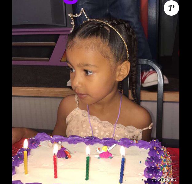 Kim Kardashian Son Adorable Petite North West Fete Son 4e Anniversaire Purepeople