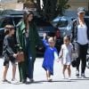 Kourtney Kardashian emmène sa nièce North West et ses enfants Mason et Penelope à l'église à Los Angeles, le 9 avril 2017