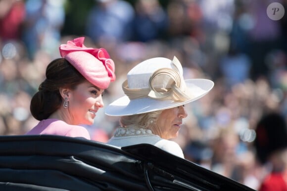 Catherine Kate Middleton, duchesse de Cambridge et Camilla Parker Bowles, duchesse de Cornouailles - La famille royale d'Angleterre arrive au palais de Buckingham pour assister à la parade "Trooping The Colour" à Londres le 17 juin 2017.