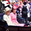 Camilla Parker-Bowles, duchesse de Cournouailles, Catherine Kate Middleton, duchesse de Cambridge et le prince Harry - La famille royale d'Angleterre arrive au palais de Buckingham pour assister à la parade "Trooping The Colour" à Londres le 17 juin 2017.