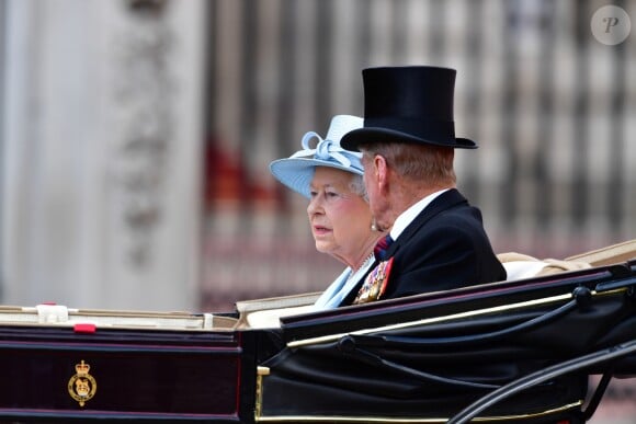La reine Elizabeth II d'Angleterre et le prince Philip, duc d'Edimbourg - La famille royale d'Angleterre arrive au palais de Buckingham pour assister à la parade "Trooping The Colour" à Londres le 17 juin 2017.